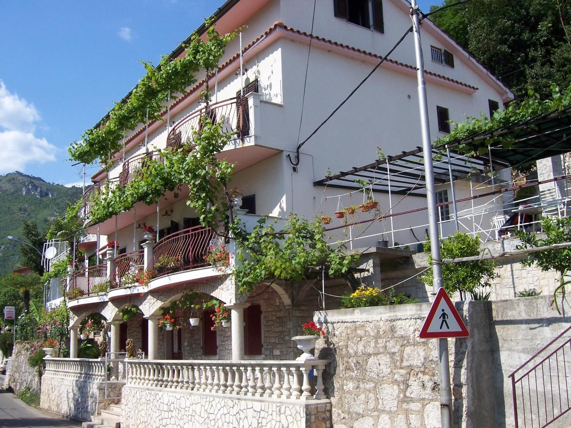 Mošćenička Draga Apartments And Rooms Deskovic מראה חיצוני תמונה